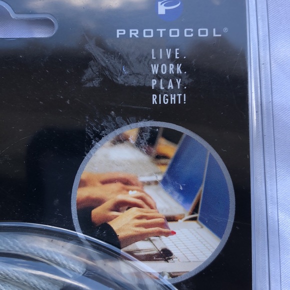PROTOCOL laptop lock - Picture 8 of 12